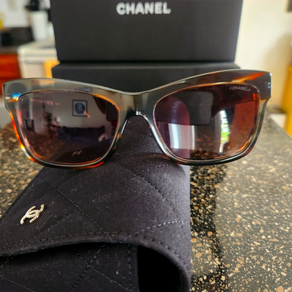 Brand new chanel